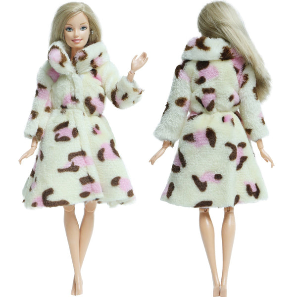 Winter coat for Barbie doll