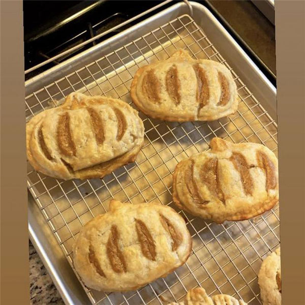 Make your own apple turnovers cookie cutter